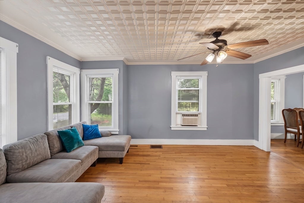 68 Harvard Ave, Athol, MA Photo #9