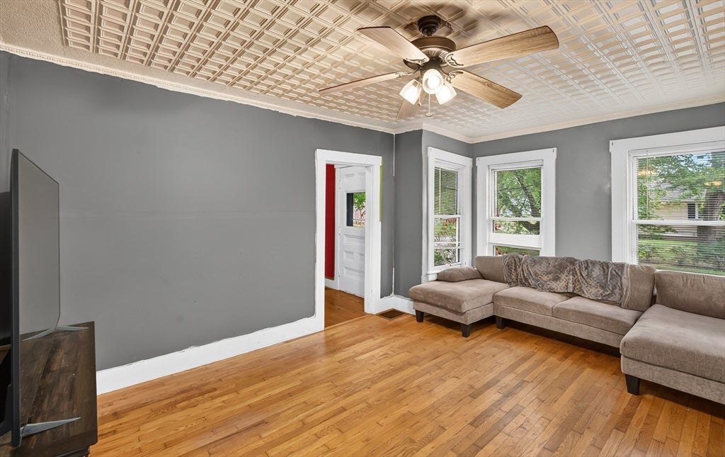 68 Harvard Ave, Athol, MA Photo #8