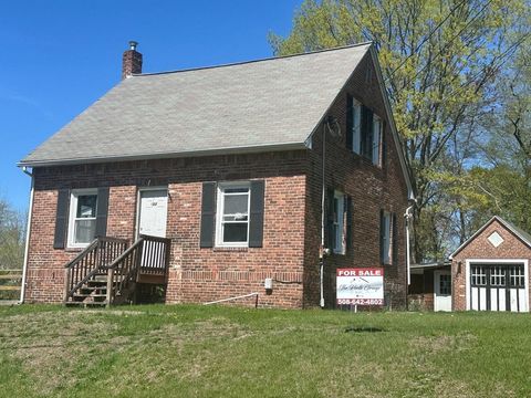 88 Newell St Chicopee MA 01013