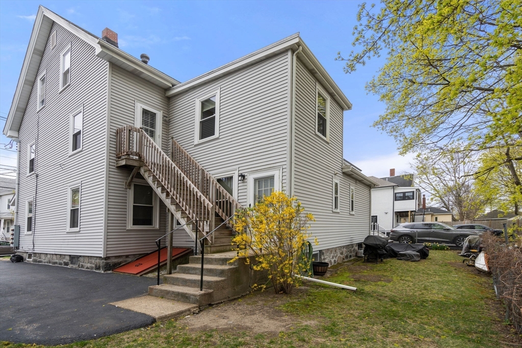 232 River St 1