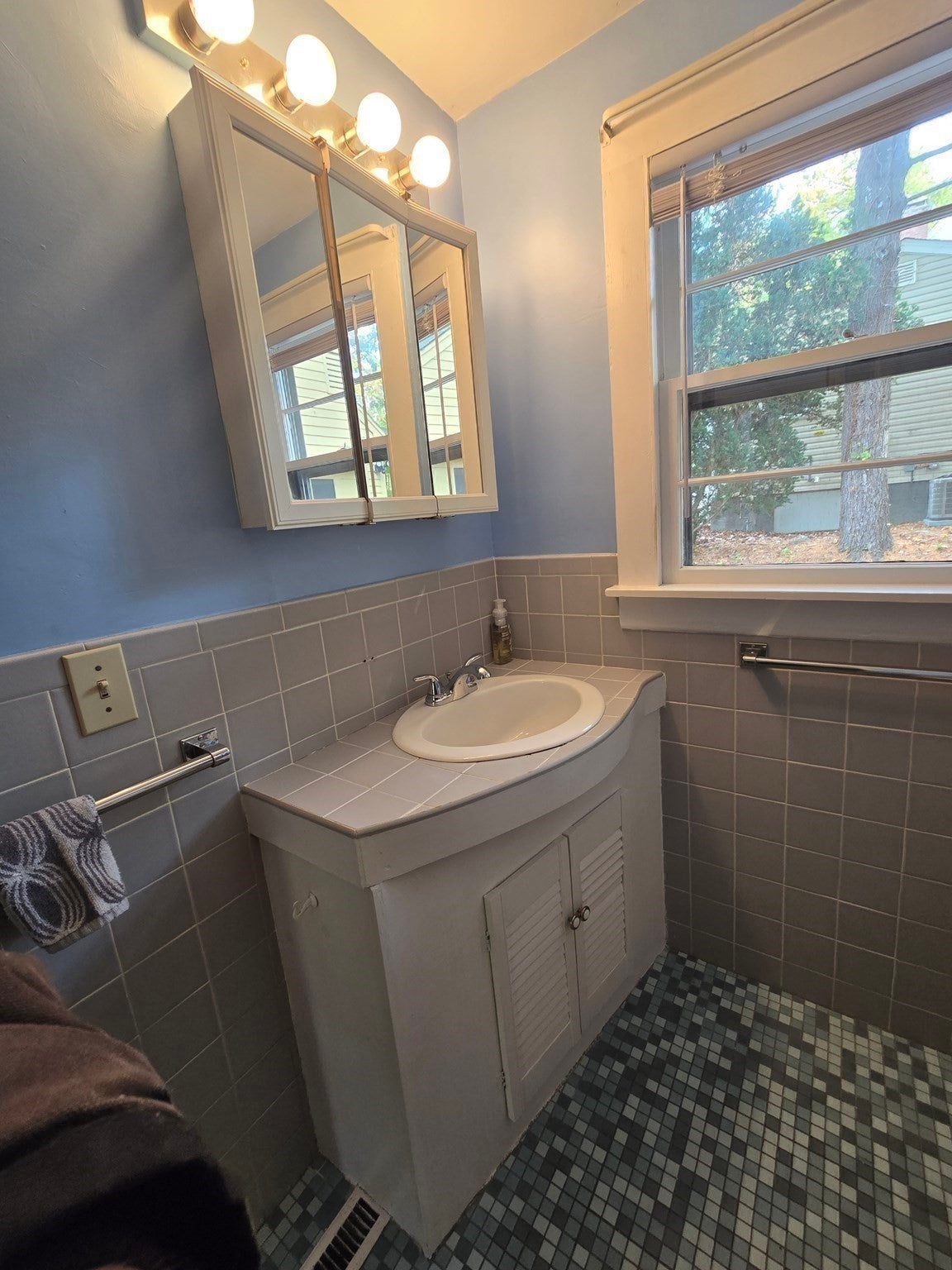 18 Amory Rd, Marlborough, MA, 18 Amory Rd, Marlborough, MA Photo #14