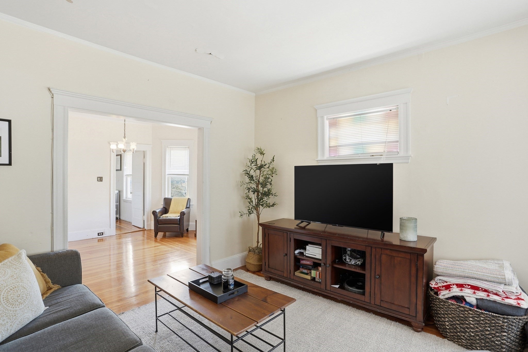 320 Fellsway West