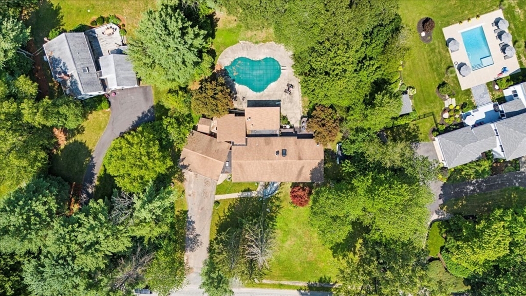 5 Lavelle Ln