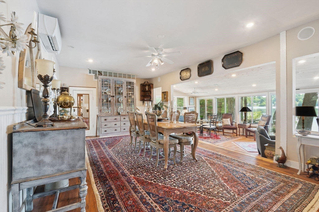 Methuen, Massachusetts 01844, United States, 3 Bedrooms Bedrooms, ,2 BathroomsBathrooms,Residential,Contingent,172184