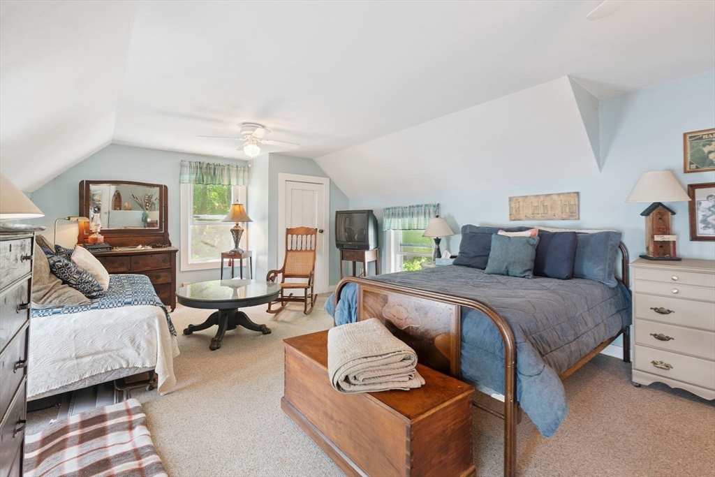 Methuen, Massachusetts 01844, United States, 3 Bedrooms Bedrooms, ,2 BathroomsBathrooms,Residential,Contingent,172184