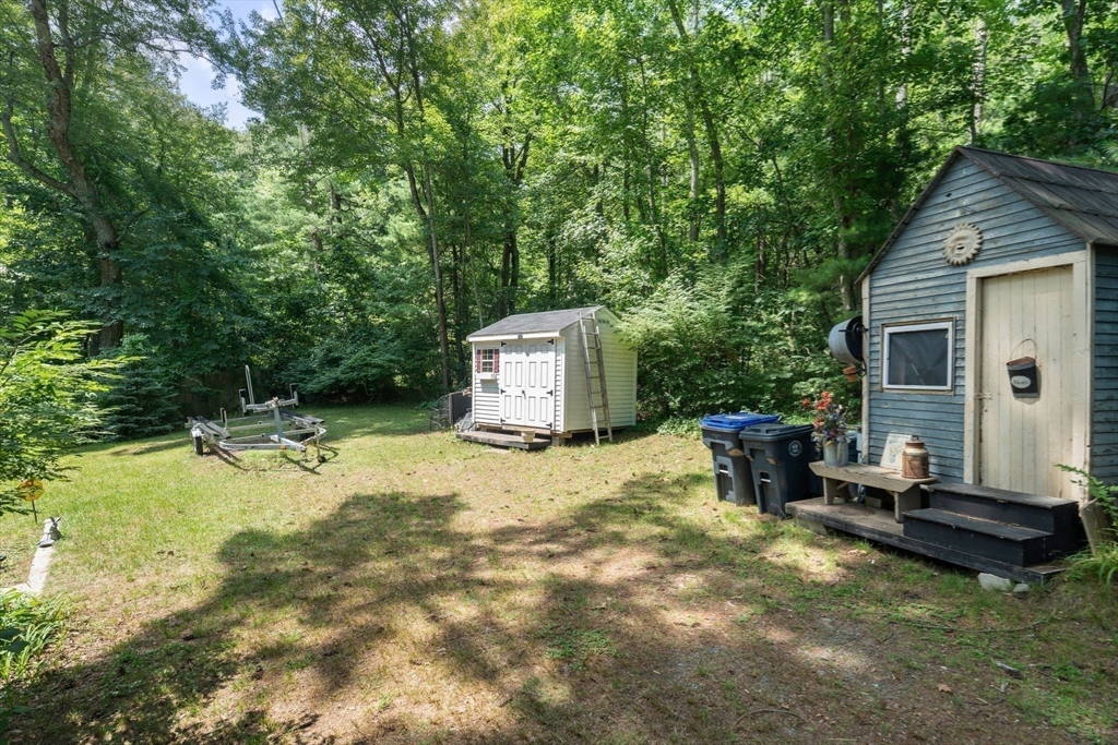 Methuen, Massachusetts 01844, United States, 3 Bedrooms Bedrooms, ,2 BathroomsBathrooms,Residential,Contingent,172184