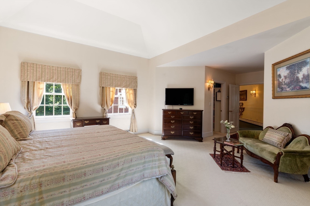 16 Longmeadow Rd, Milton, MA, 16 Longmeadow Rd, Milton, MA Photo #20
