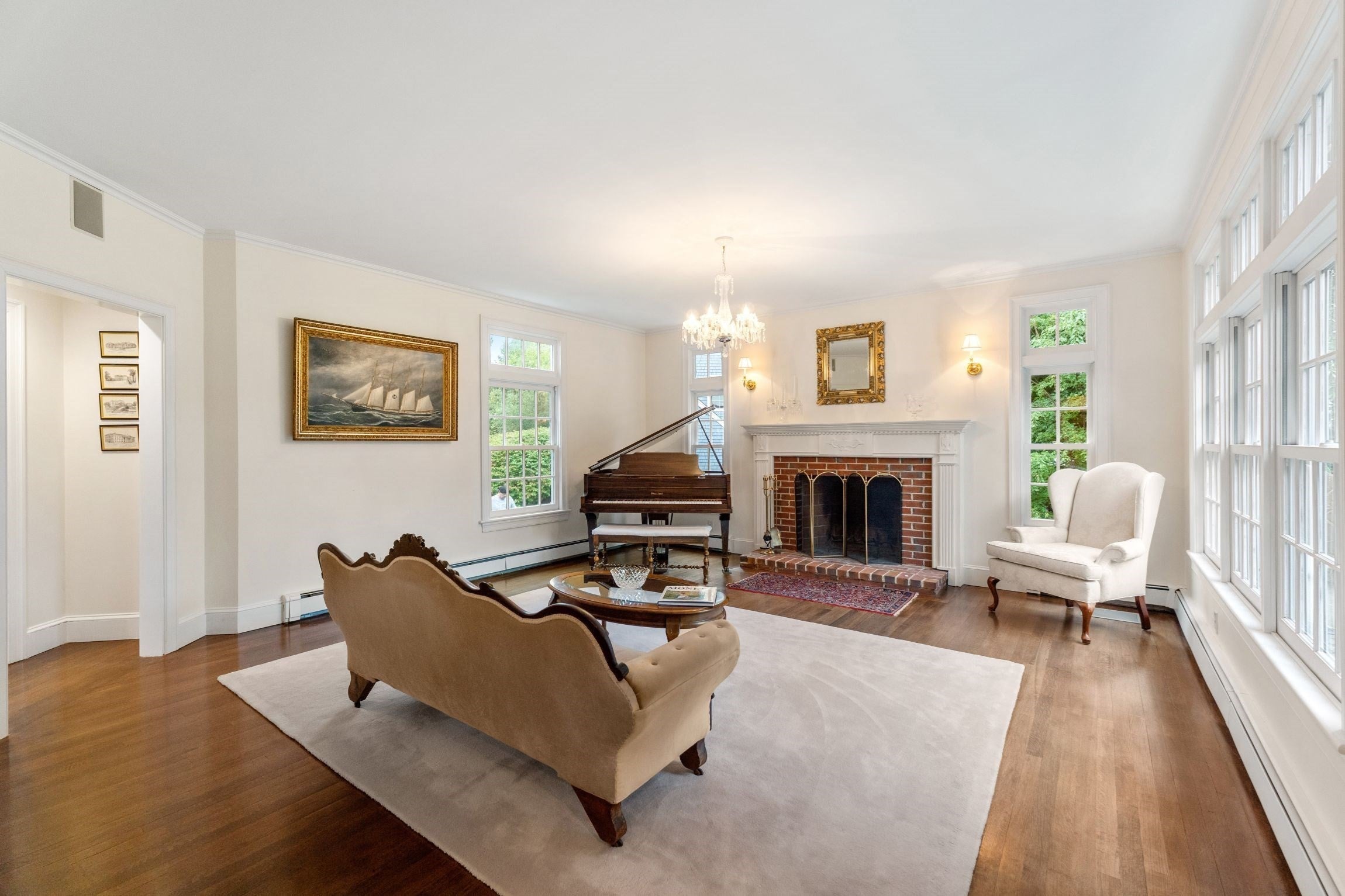 16 Longmeadow Rd