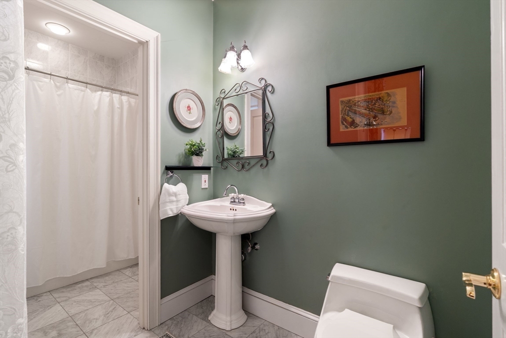16 Longmeadow Rd, Milton, MA, 16 Longmeadow Rd, Milton, MA Photo #17