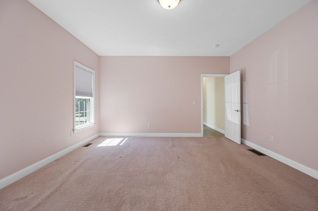81 Nicholas Dr, Lancaster, MA, 81 Nicholas Dr, Lancaster, MA Photo #37