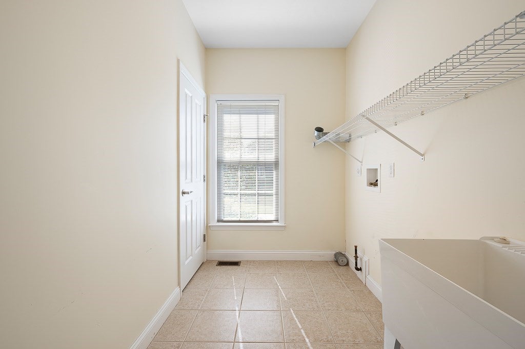 81 Nicholas Dr, Lancaster, MA, 81 Nicholas Dr, Lancaster, MA Photo #33