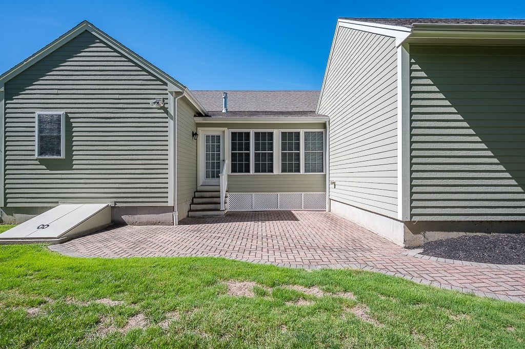 81 Nicholas Dr, Lancaster, MA, 81 Nicholas Dr, Lancaster, MA Photo #8