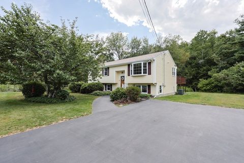 37 Oakleaf Dr Mansfield MA 02048