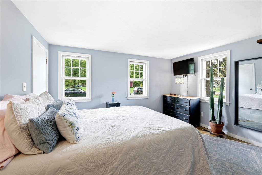87 Harlow Dr, Amherst, MA Photo #19