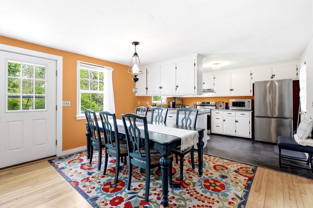 87 Harlow Dr, Amherst, MA Photo #7