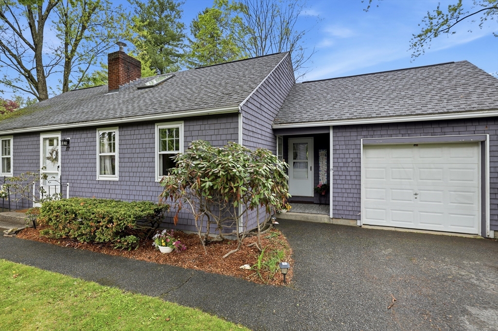 87 Harlow Dr, Amherst, MA Photo #3