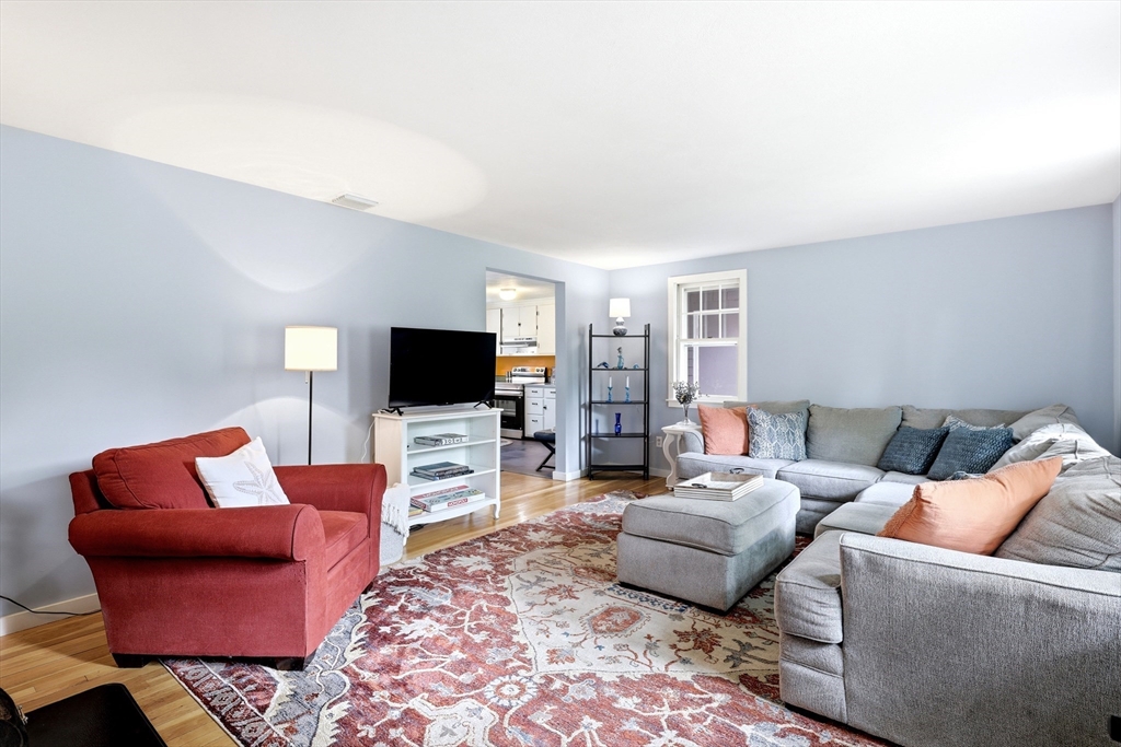 87 Harlow Dr, Amherst, MA Photo #14