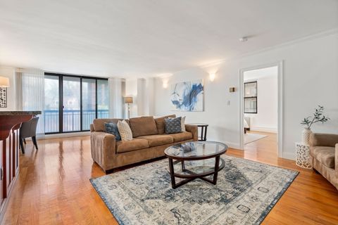 Condominium in Brookline MA 50 Longwood Ave.jpg