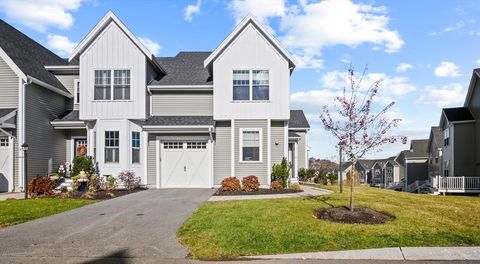 Photo of 16 Winning Farm Road #16, Woburn, MA 01801 (MLS # 73460081)