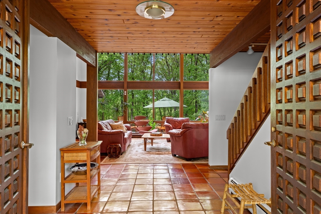 100 Wildwood Rd