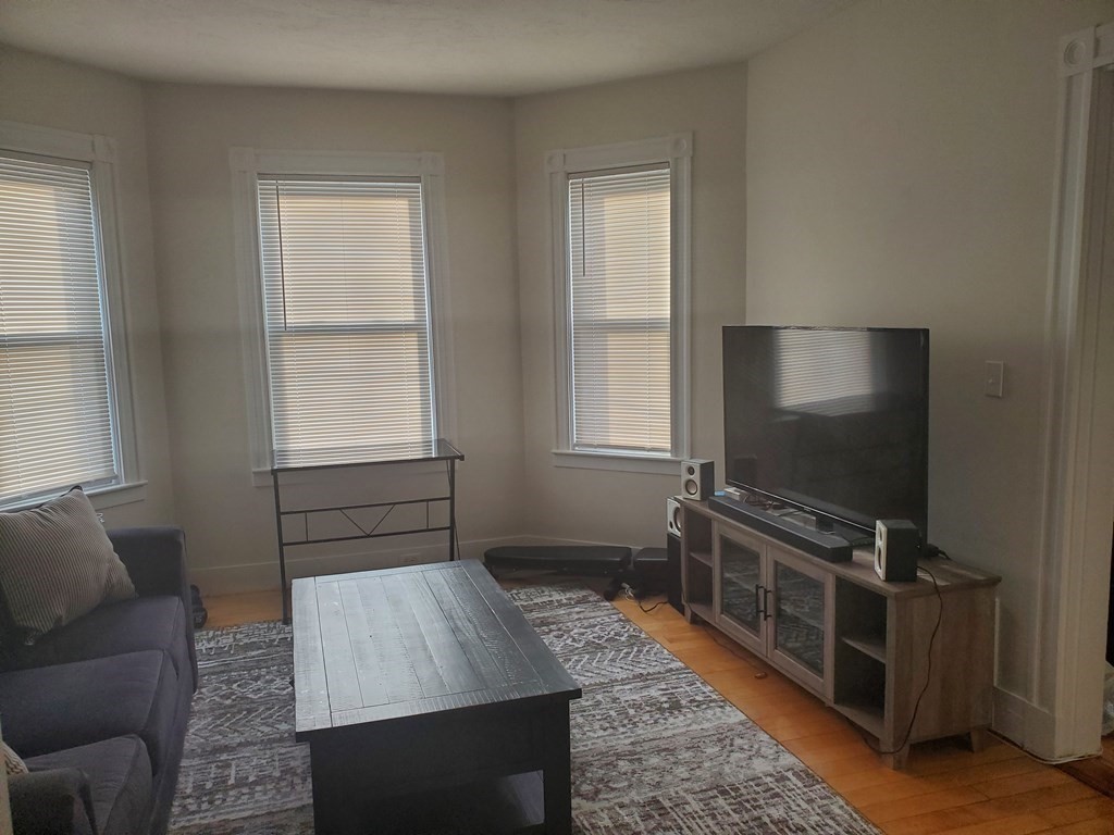 55 Rich St 55
