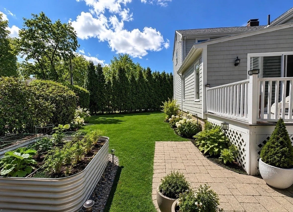 106 Annawan Rd, Newton, MA Photo #21