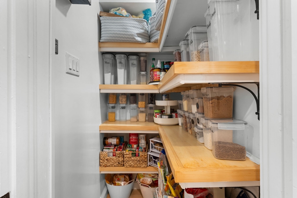 106 Annawan Rd, Newton, MA Photo #26