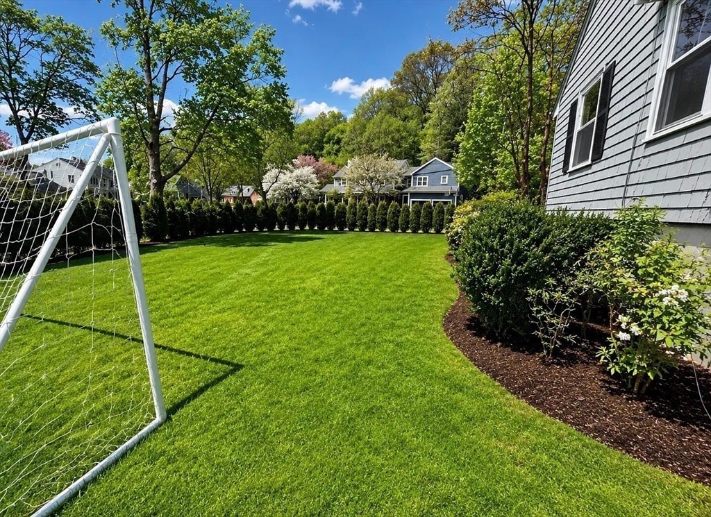 106 Annawan Rd, Newton, MA Photo #22
