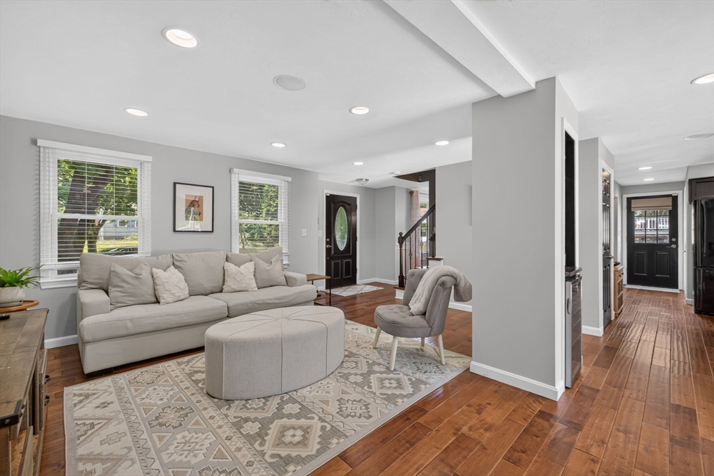 21 Railroad Ave