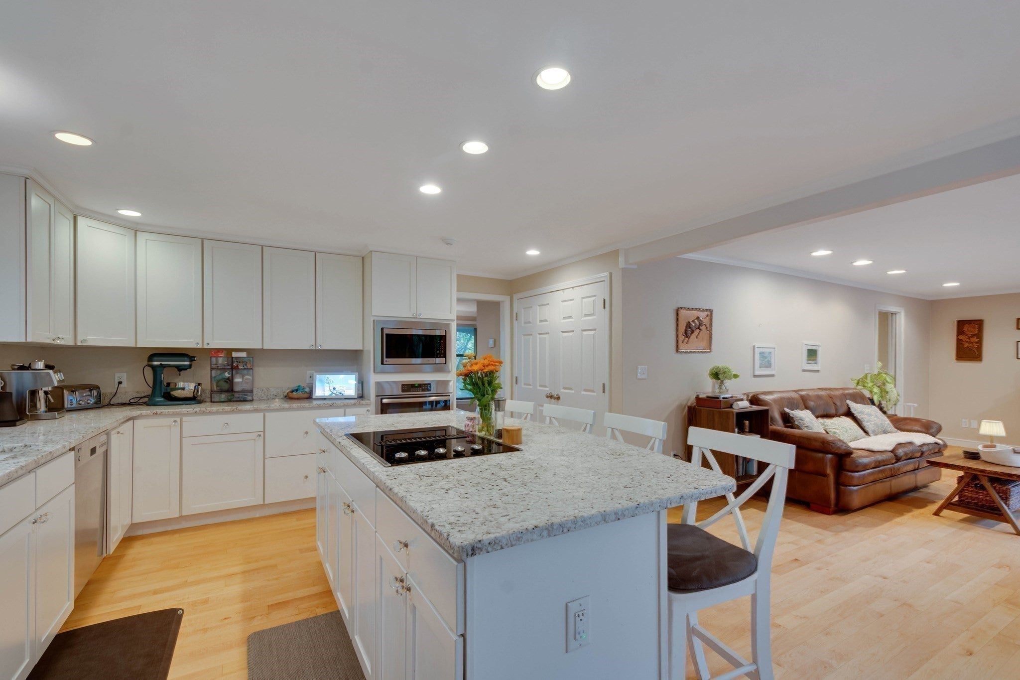 30 Surrey Rd, Winchester, MA, 30 Surrey Rd, Winchester, MA Photo #14