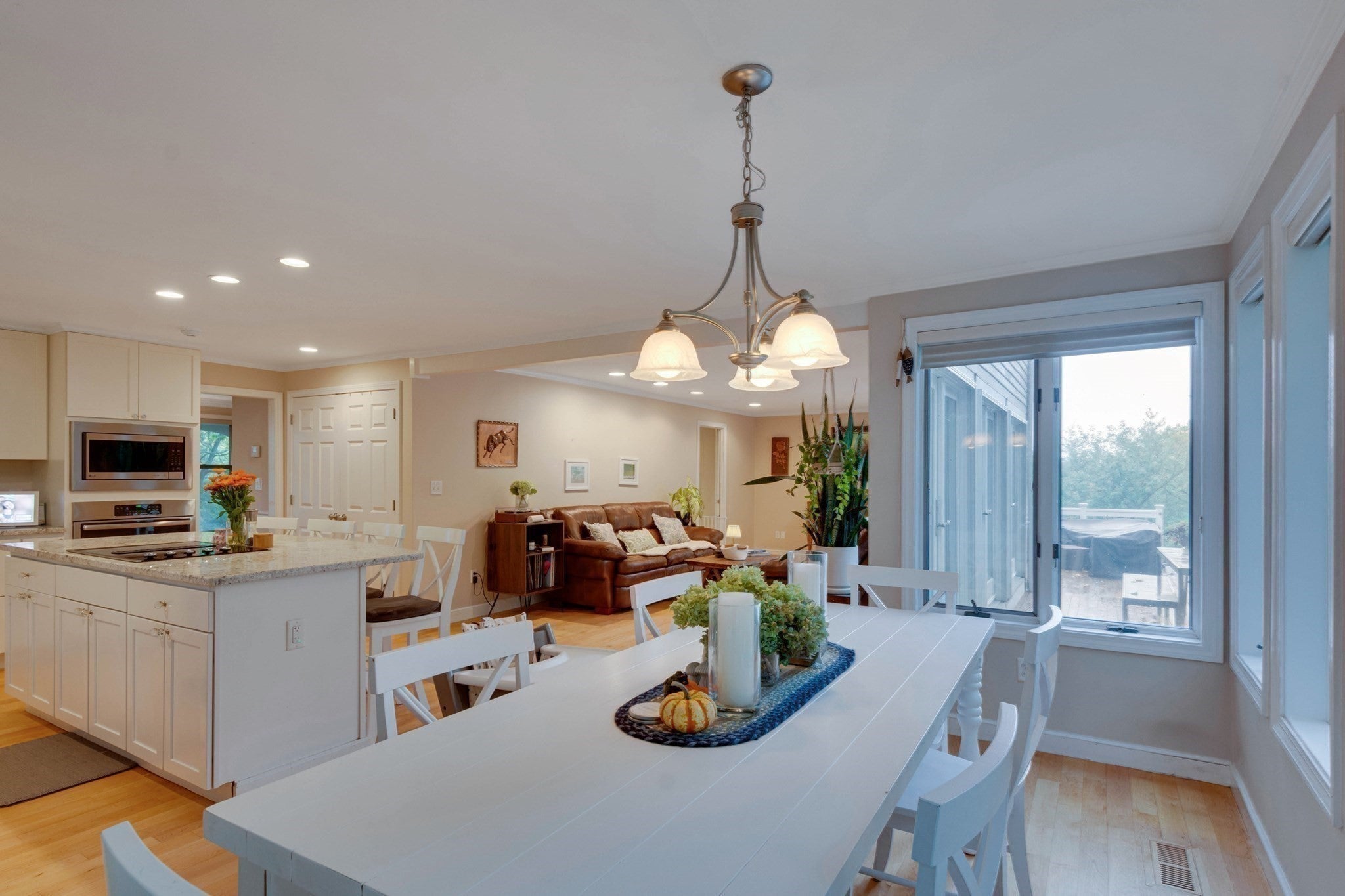30 Surrey Rd, Winchester, MA, 30 Surrey Rd, Winchester, MA Photo #15