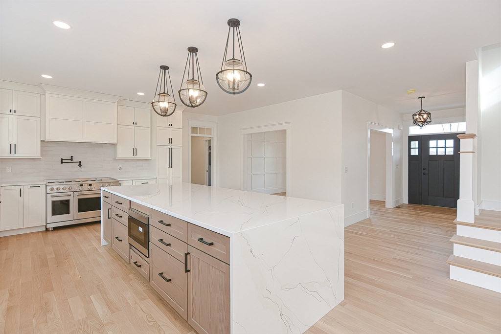 11 Ledge Hill Ln, Rehoboth, MA Photo #5