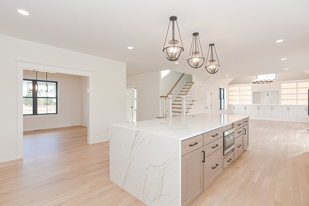 11 Ledge Hill Ln, Rehoboth, MA Photo #6