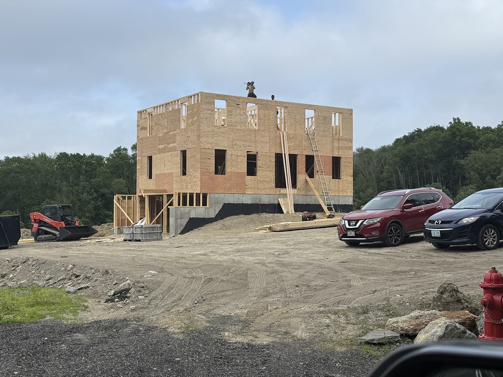 730 Hart St.