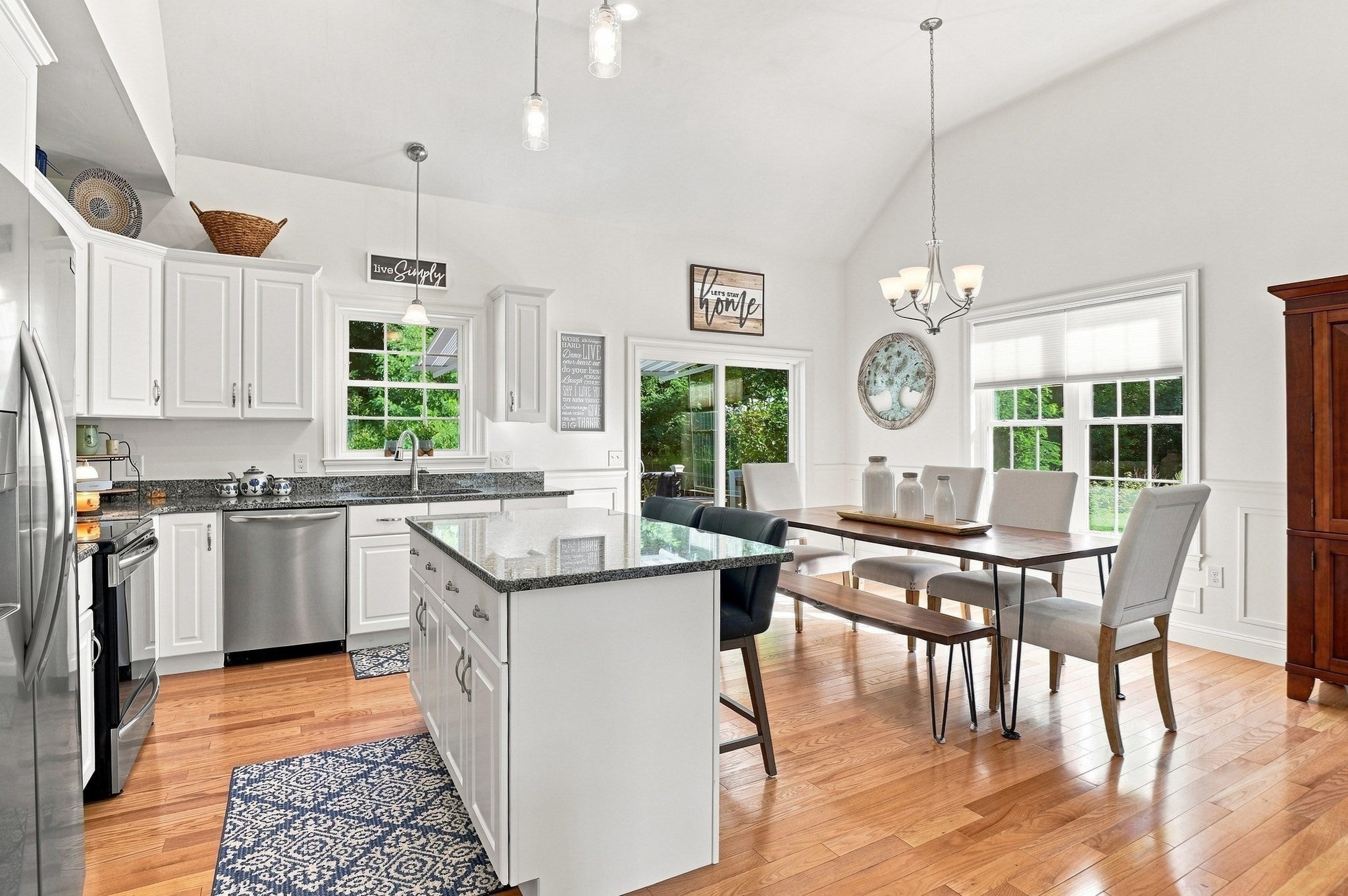 33 Skyview Drive, Millbury, MA Photo #18