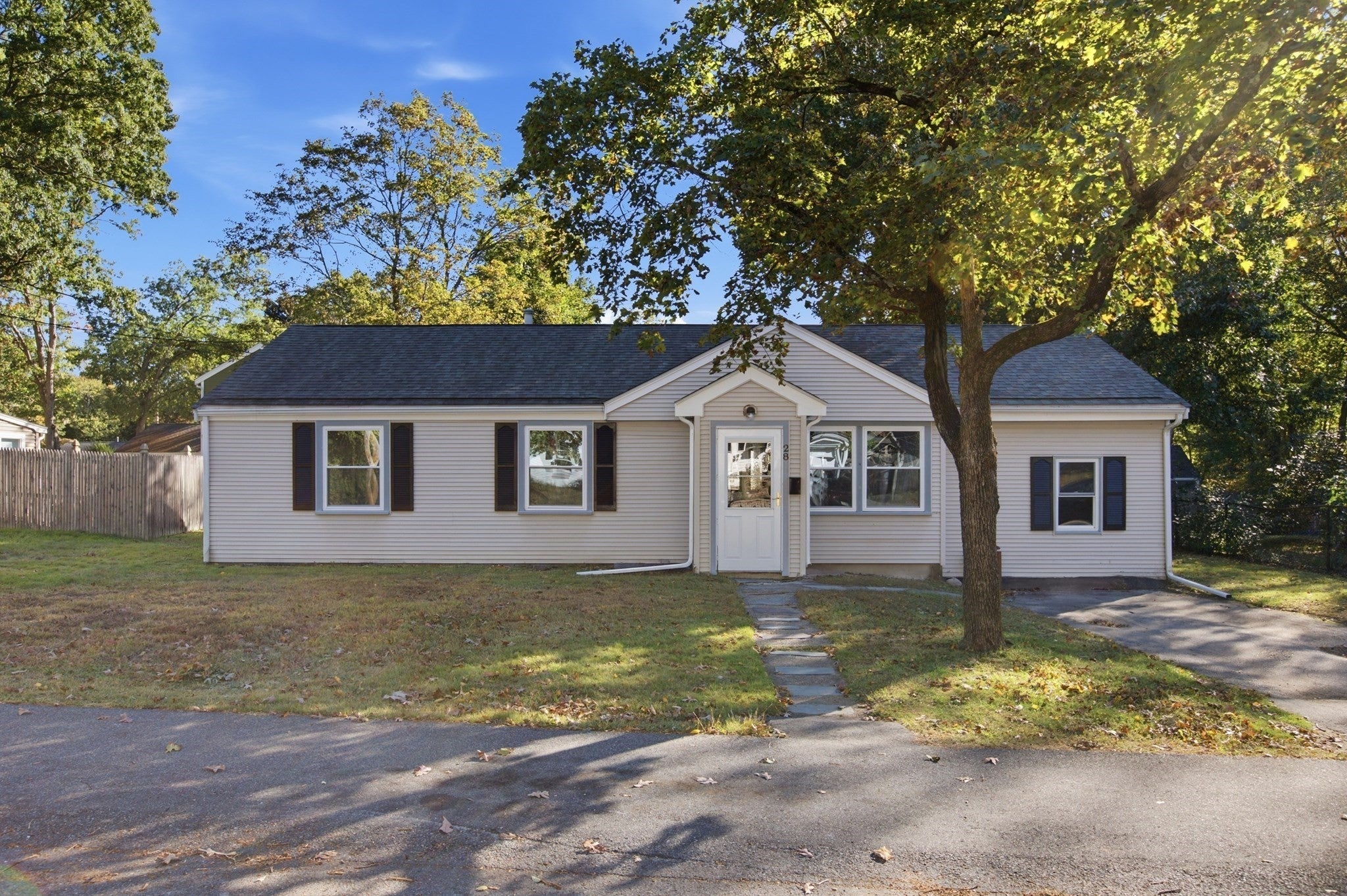 28 Vega St, Weymouth, MA Photo #1