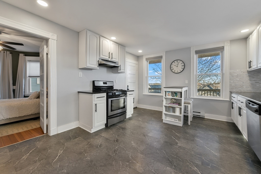 38 Rosemont St 3