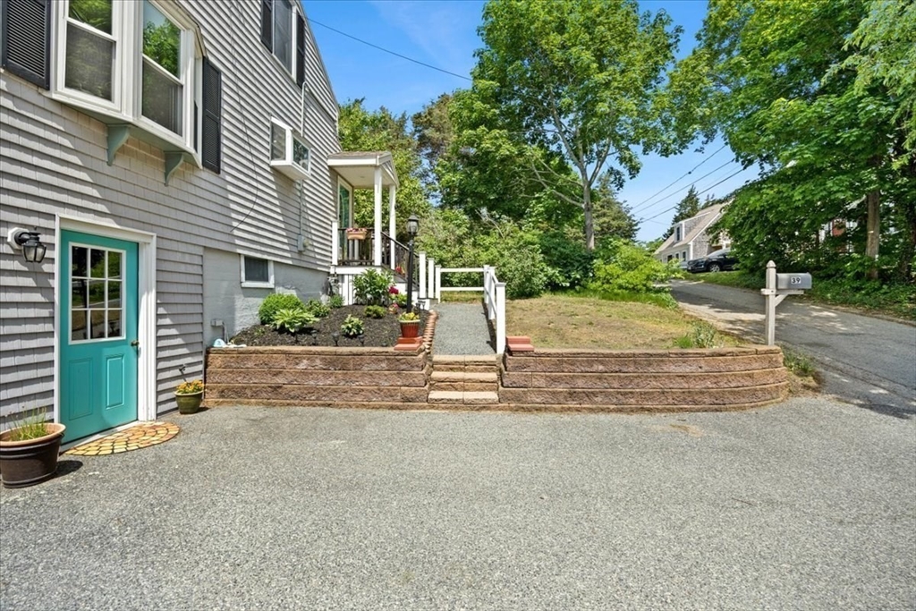 39 Everett St