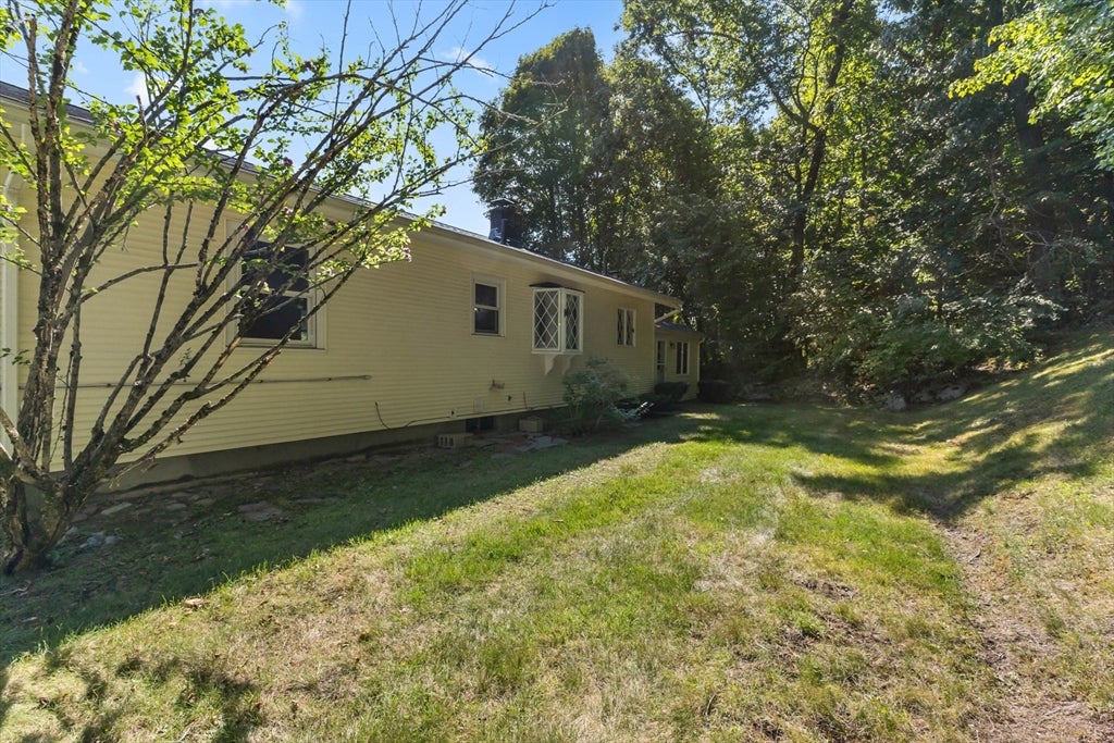 48 Washington St, Shrewsbury, MA Photo #34
