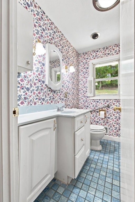 48 Washington St, Shrewsbury, MA Photo #22