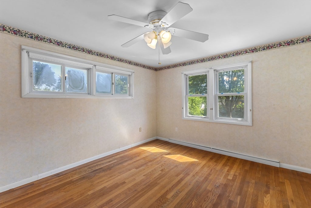 48 Washington St, Shrewsbury, MA Photo #14
