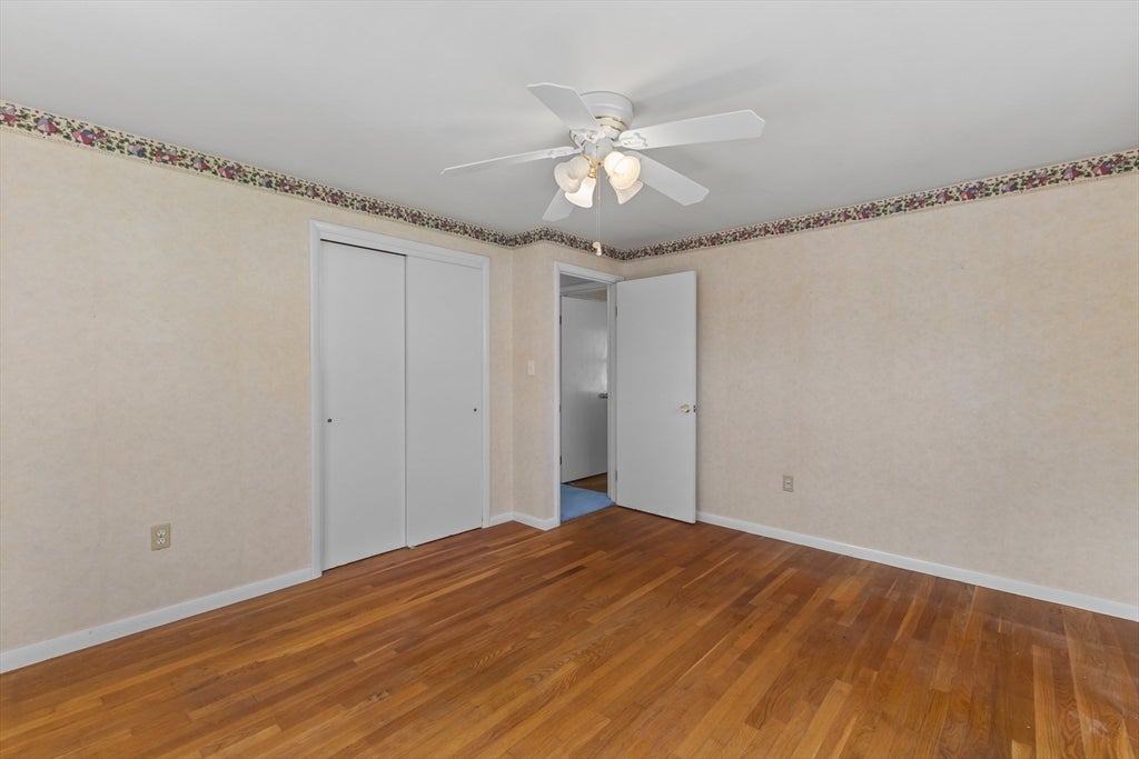 48 Washington St, Shrewsbury, MA Photo #12