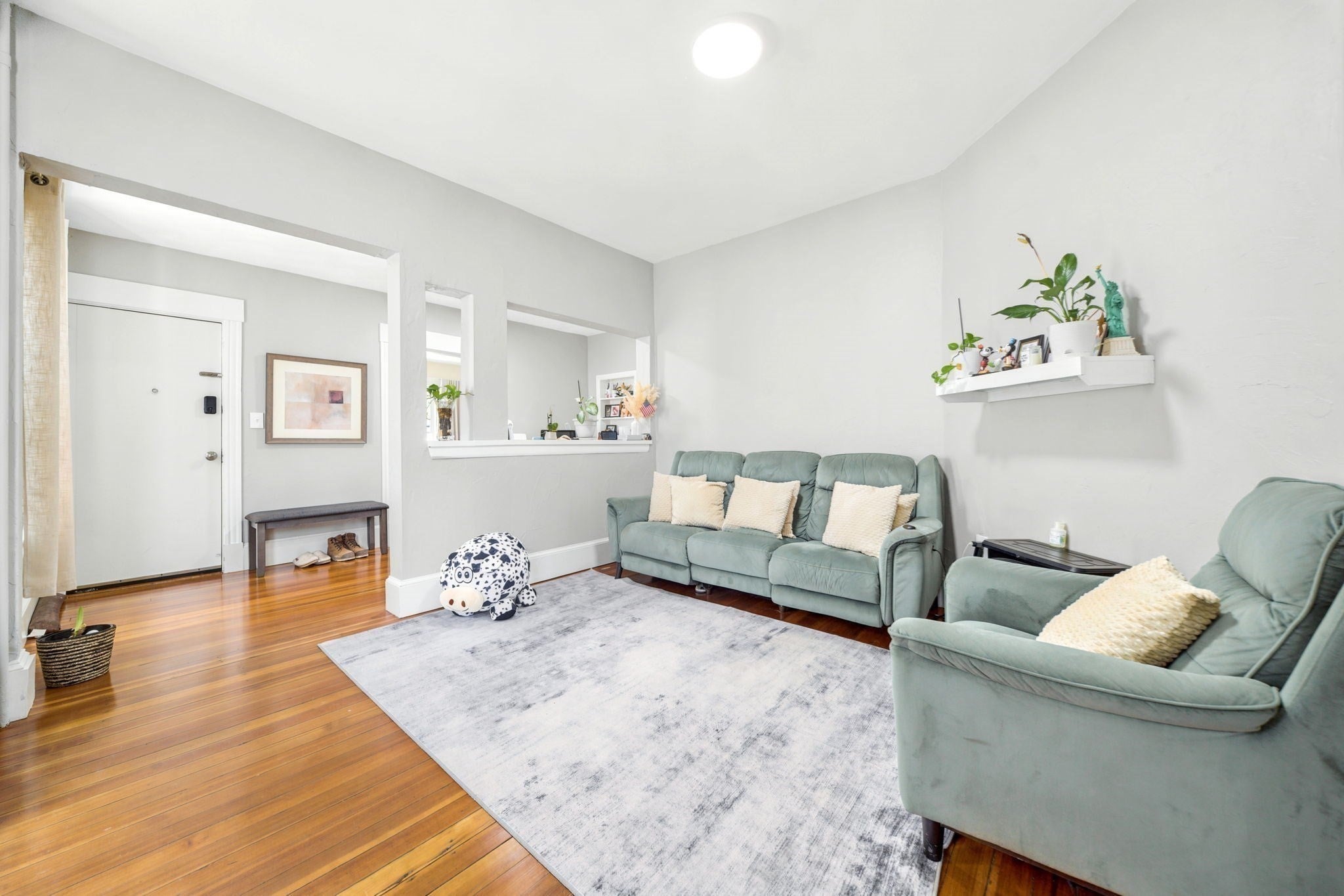 32 Irwin St
