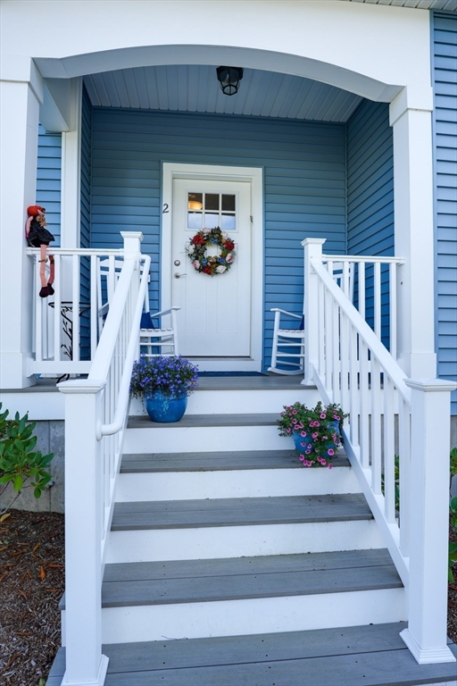 2 Morgan Circle 16
