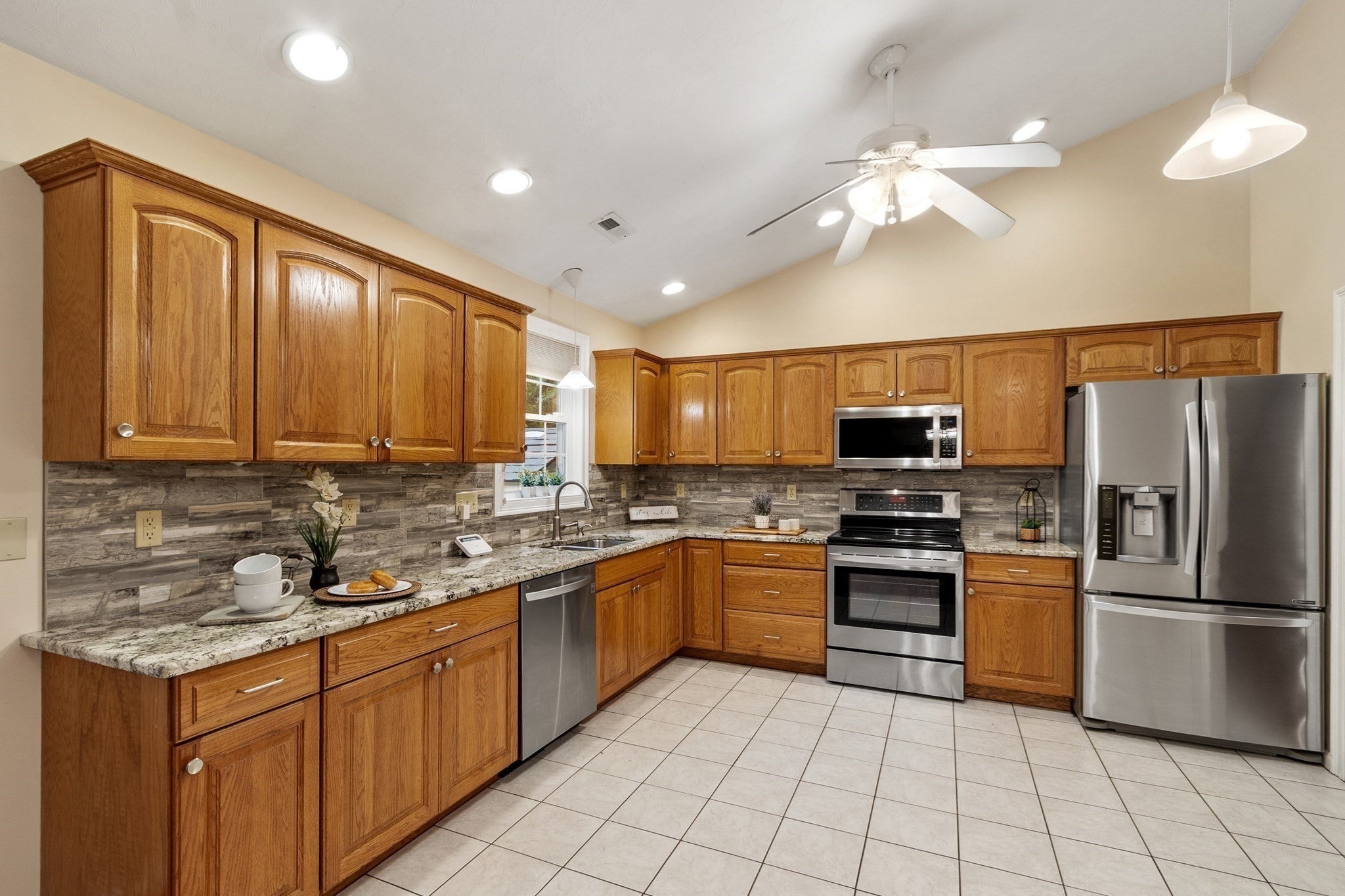 17 Teddy Road, Worcester, MA, 17 Teddy Road, Worcester, MA Photo #14