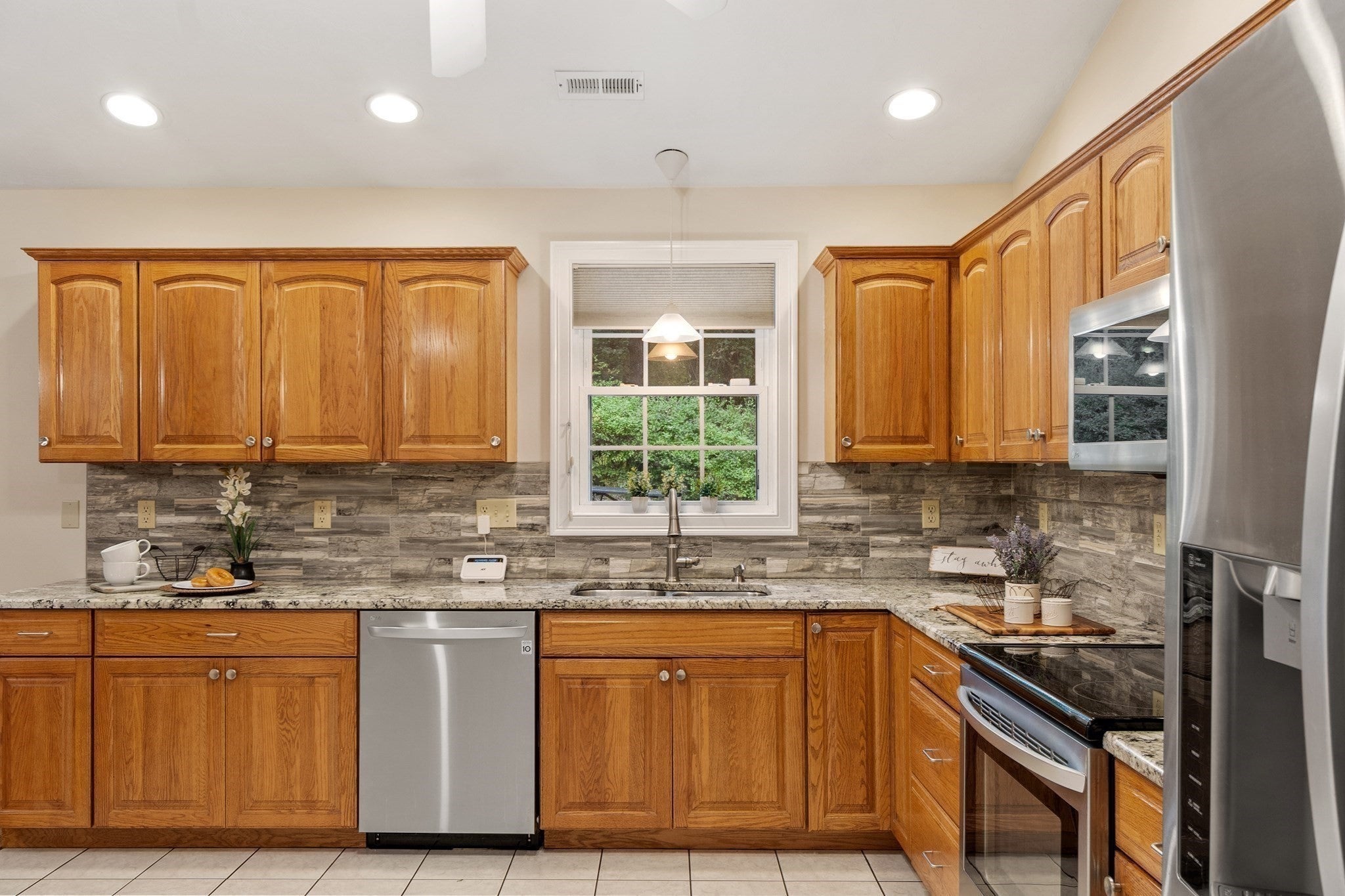 17 Teddy Road, Worcester, MA, 17 Teddy Road, Worcester, MA Photo #17