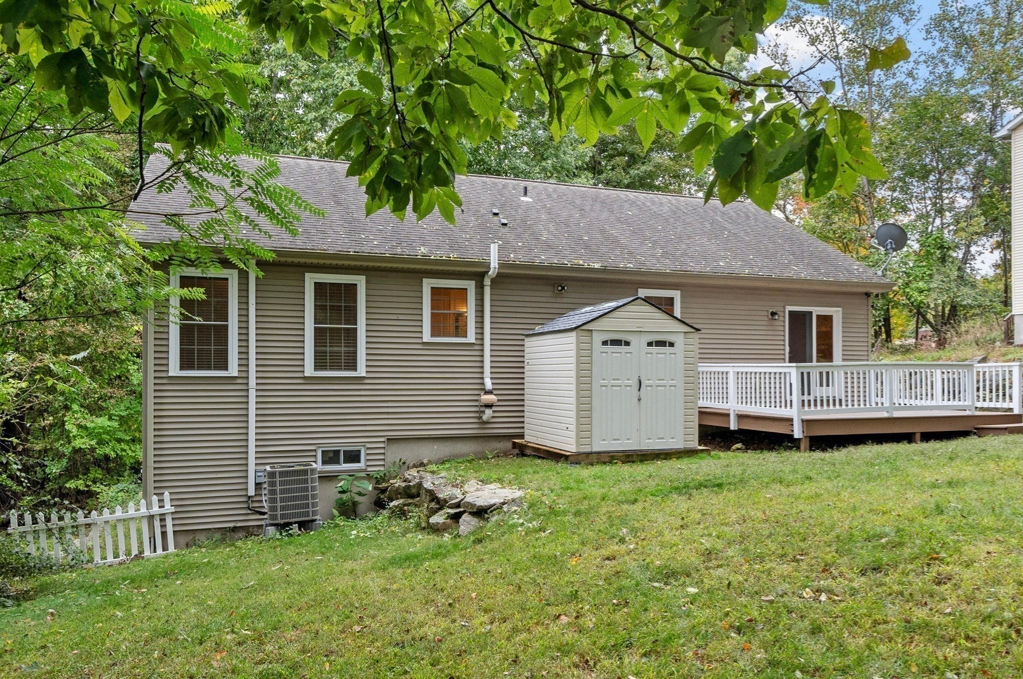 17 Teddy Road, Worcester, MA, 17 Teddy Road, Worcester, MA Photo #38