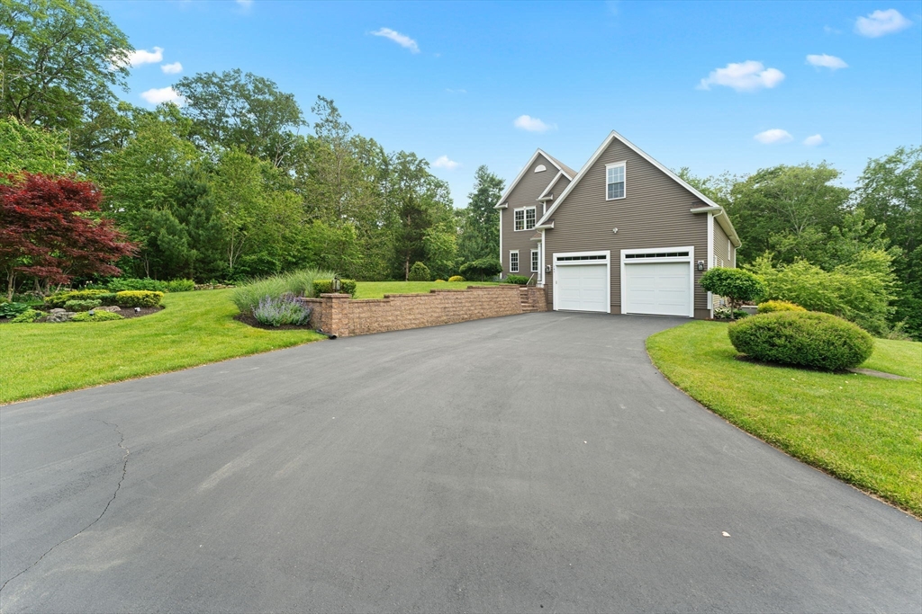 141 Idlewoods Dr