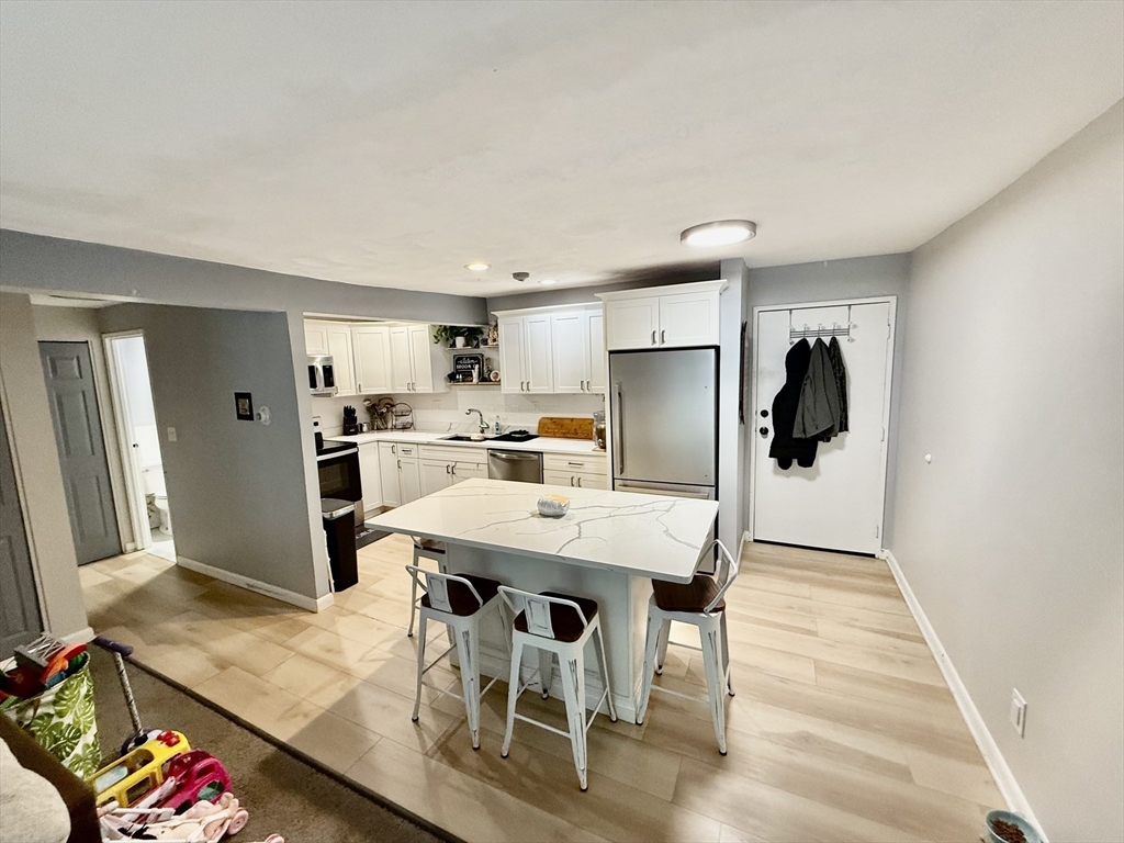 55 Eleanor St 17