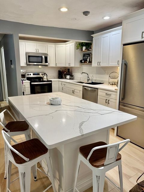 55 Eleanor St 17 Chelsea MA 02150